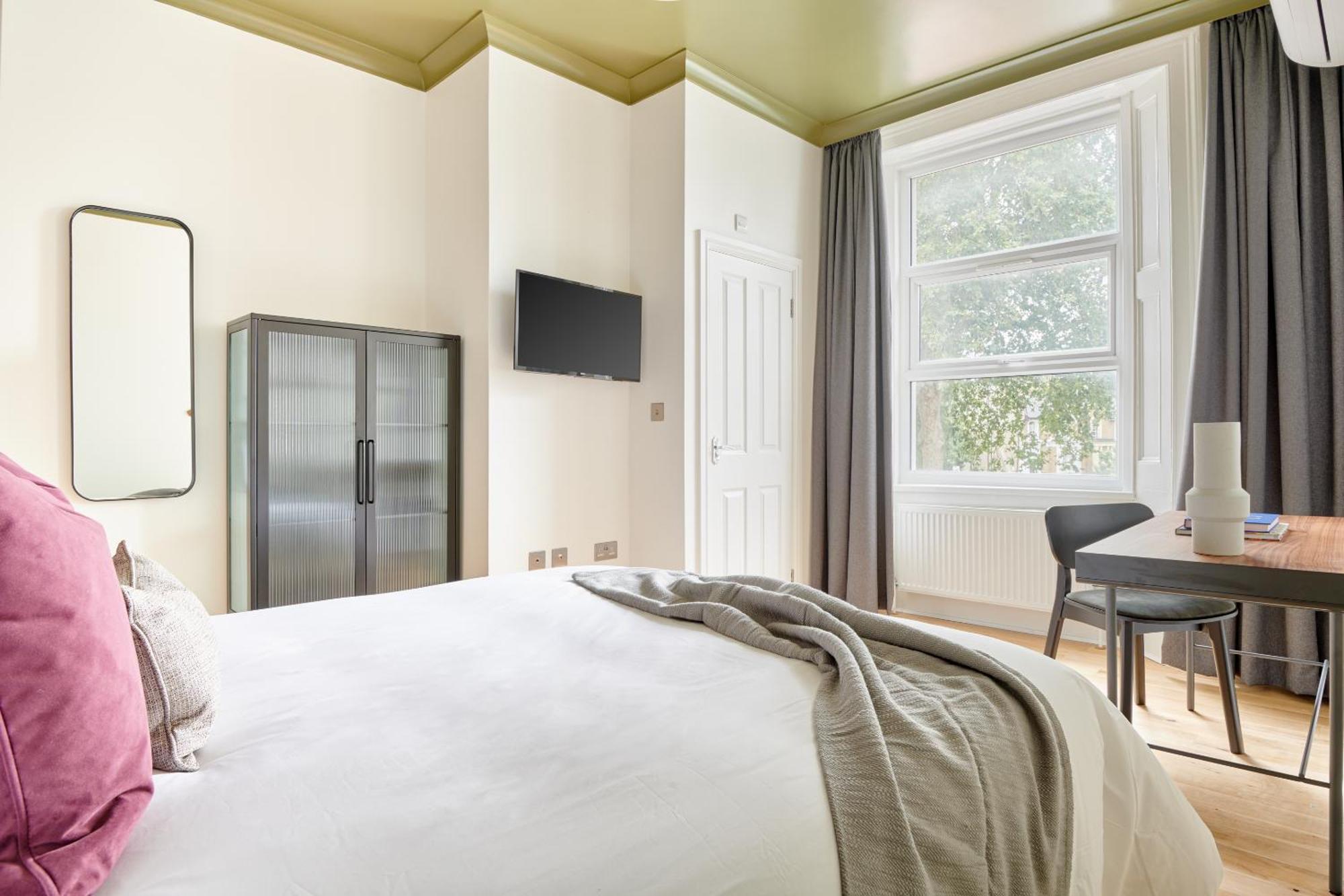 The Chapter - Camden Town 3* London